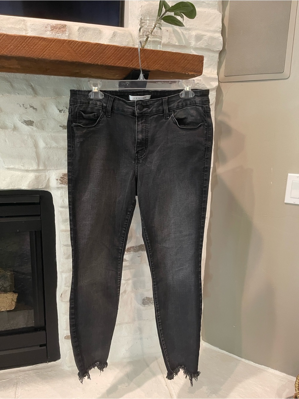 Eunina Black Mid Rise Skinny Ankle Jeans — size 13